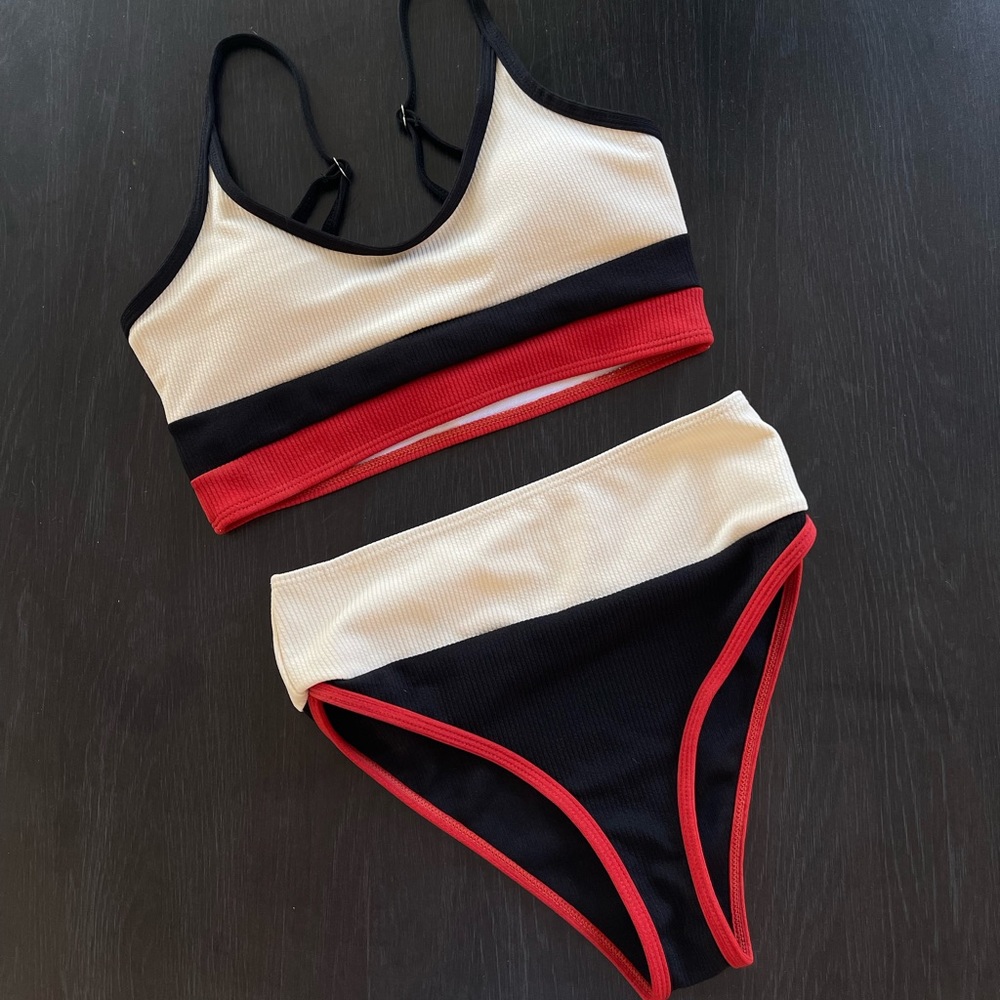 SHEIN Bikini Set - Picture 2 of 4